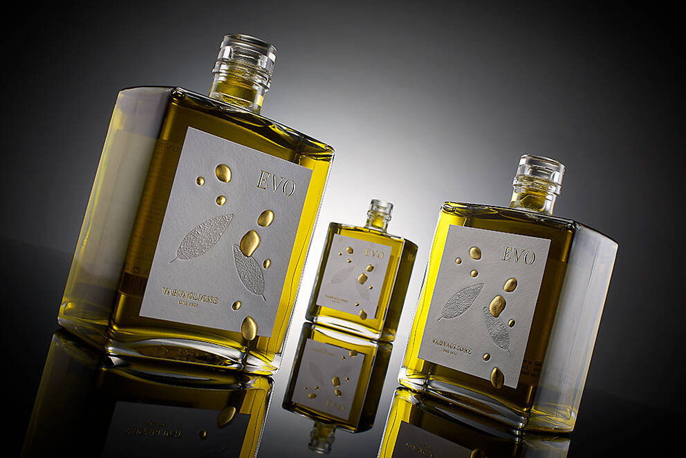 橄欖油瓶上的奢華食品標籤貼紙