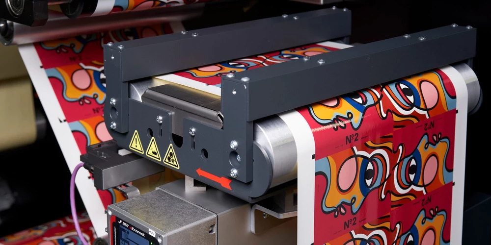 具有迷人設計與浮雕效果的二級與三級包裝