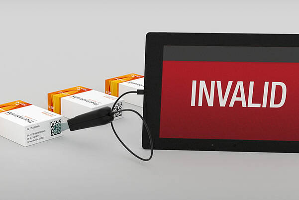 正在讀取熱轉印貼紙上的隱藏式防偽特徵