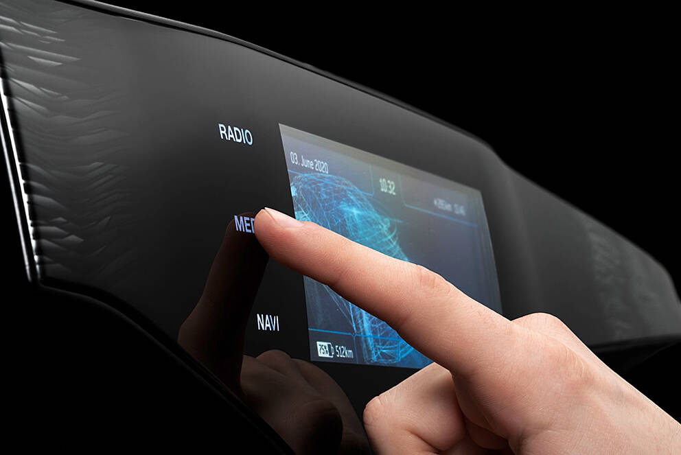 採用 KURZ 感測器技術的背光人機介面概念面板